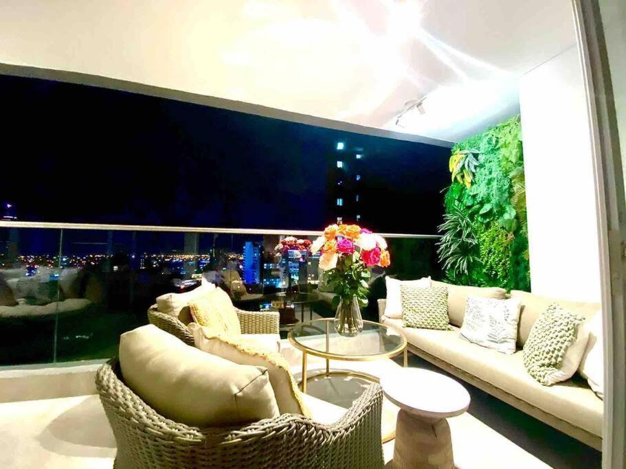 Modern Living In Cali405 Villa Exterior photo